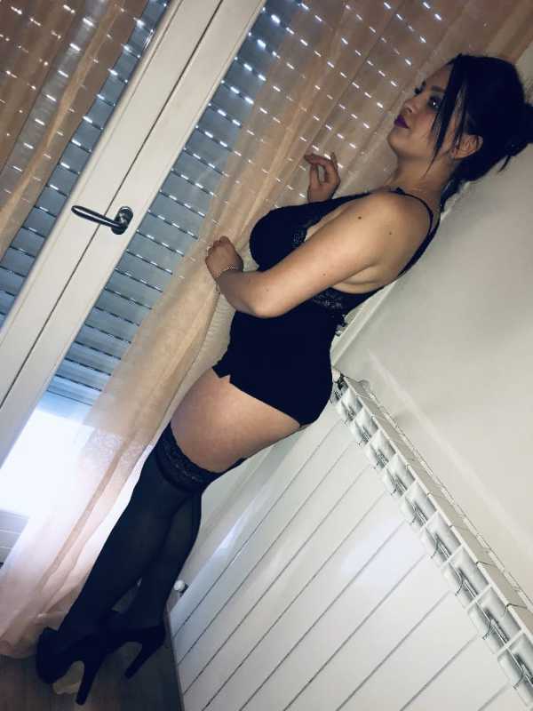 Annuncio Escort Ads - APP.ARRIVATA!!MAI VISTA IN  ZONA PICOLA,23 ANNI TUTTA NATURALE,SENSA SILICONA 6TETTE,CULO,H24 PORTA LA FOTO IN MANO.....
