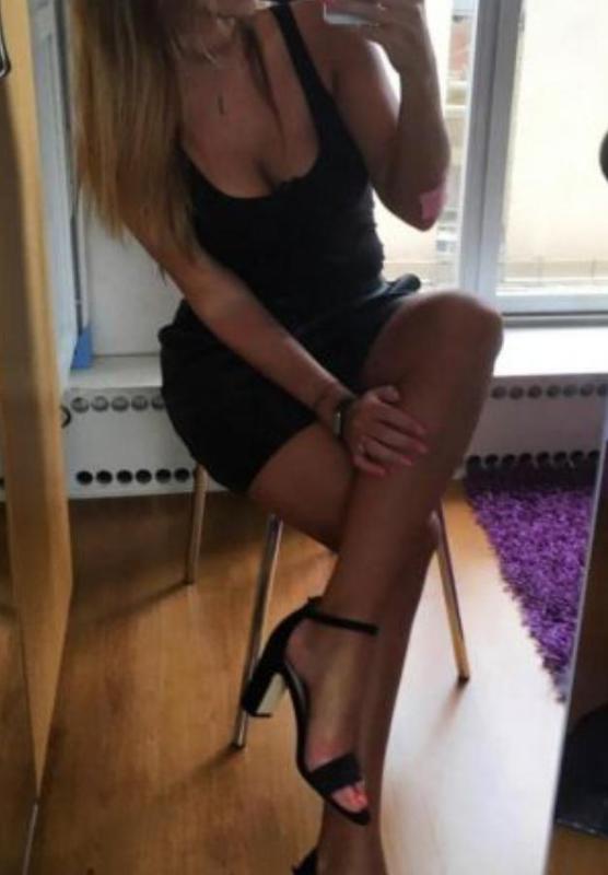 Annuncio Escort Ads - BELLISSIMA,    DOLCE,     AFFASCINANTE    , PELLE DELICATA,     CON UN CORPO NATURALE AL 100%,