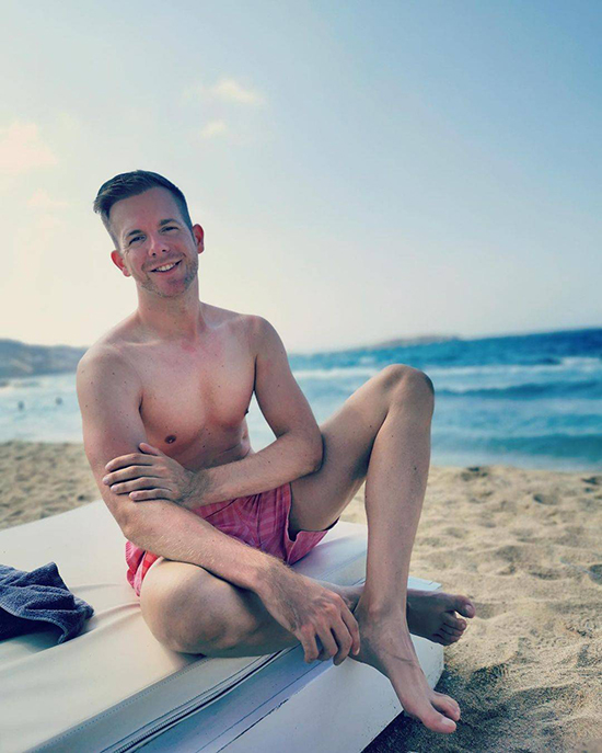 Annuncio Escort Ads - Cerco uomo per la prima esperienza