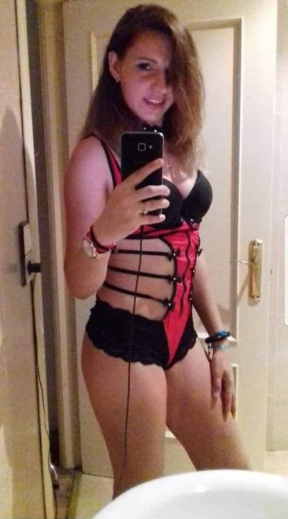 Annuncio Escort Ads - COMPLETISSIMA 27 ANNI DA ME DA TE O MOTEL
