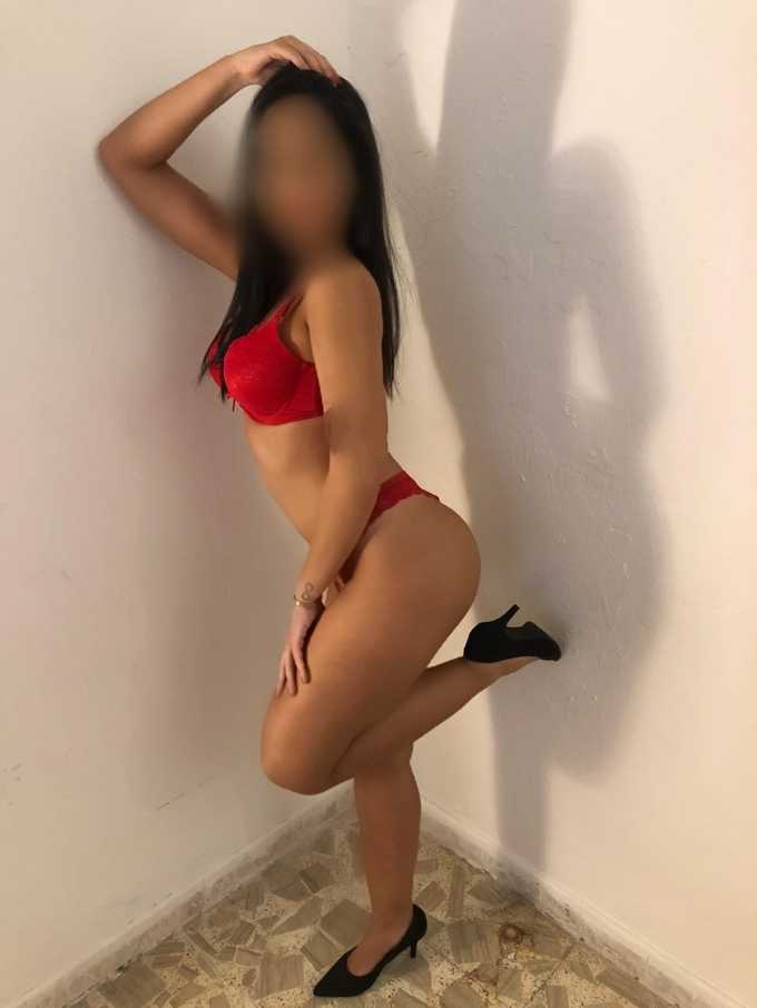 Annuncio Escort Ads - PRIMA VOLTA LIA BELLISSIMA BRASILIANA VERA NINFOMANE VOGLIOSA E SENSUALE 