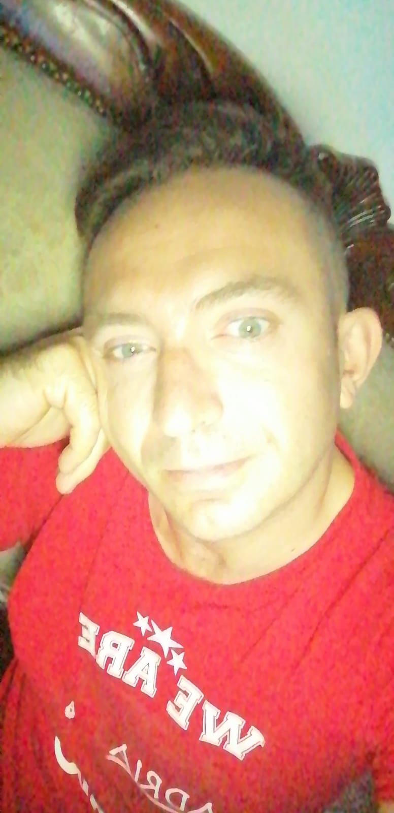 Annuncio Escort Ads - Carlo 42 anni disponibile per serate o compagnia. (Solo Donne).