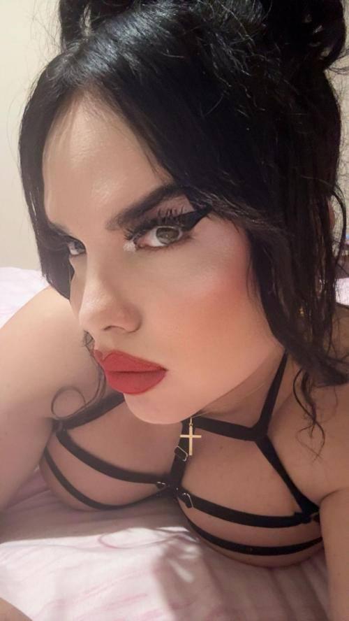 Annuncio Escort Ads - frosinone basso �new new new -cristina trans-arrivata la bellissima foto 100% realissima 