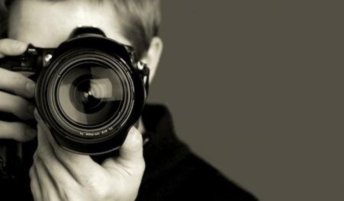 Annuncio Escort Ads - Fotovoyeur porco per i vostri momenti trasgressivi