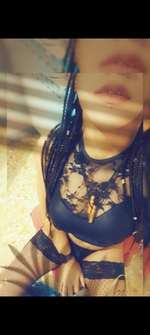 Annuncio Escort Ads - MONTEROTONDO-new new new-desir�-top trans-giovanissima, bellissima, unica, maliziosa ed intrigante con la pelle liscia, morbida e profumata