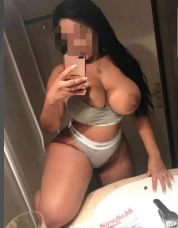 Annuncio Escort Ads - SONO  SACHA  UNA BELLA 23ENNE TETTONA  NATURALE AL 100% SPACIALIZZATA NEL MASSAGGIO EROTICO CHE TI FARA GODERE E RILASSARE