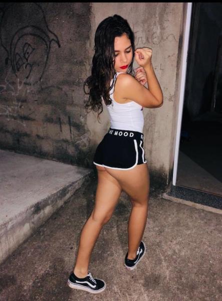 Annuncio Escort Ads - PRIMA VOLTA IN CITTA ...HELEN         LA REGINA DEI POMPINI A BAGNO MARIA-SQUIRTING -STRAP ON - SBORRATA GARANTITA