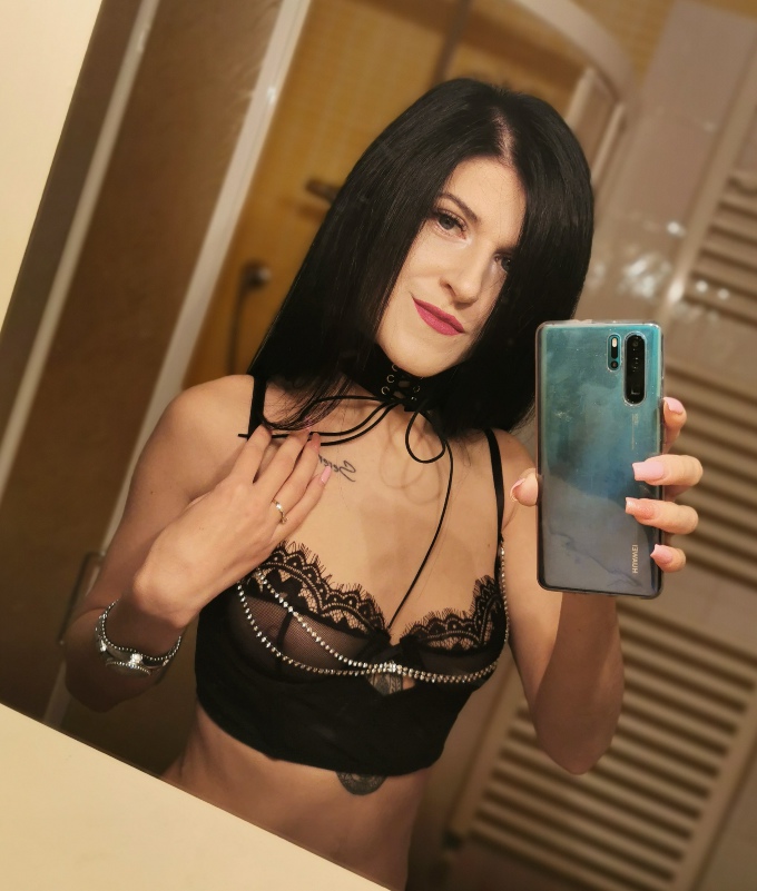 Annuncio Escort Ads - RITORNATA X POCHI GIORNI LORENA    SCEGLI IL MEGLIO     Incantevole e giovane favolosa ...Brava e amante ....sexy e passionale