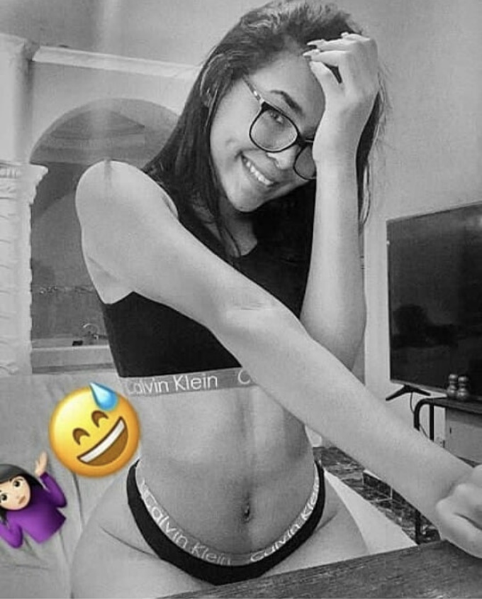 Annuncio Escort Ads - PICCOLINA TROIETTA ((( 20 ENNE ))) ADORO ESSERE LECATA ED ESSERE