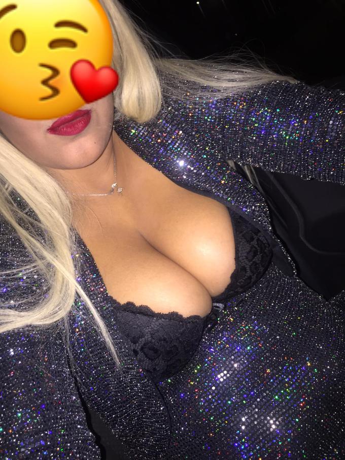 Annuncio Escort Ads - RICEVO E RAGGIUNGO ..JESSICA 20 ANNI... ragazza giovane tanta voglia L'AMANTE PERFETTA quello che cerchi troverai tutto quello che vuoi