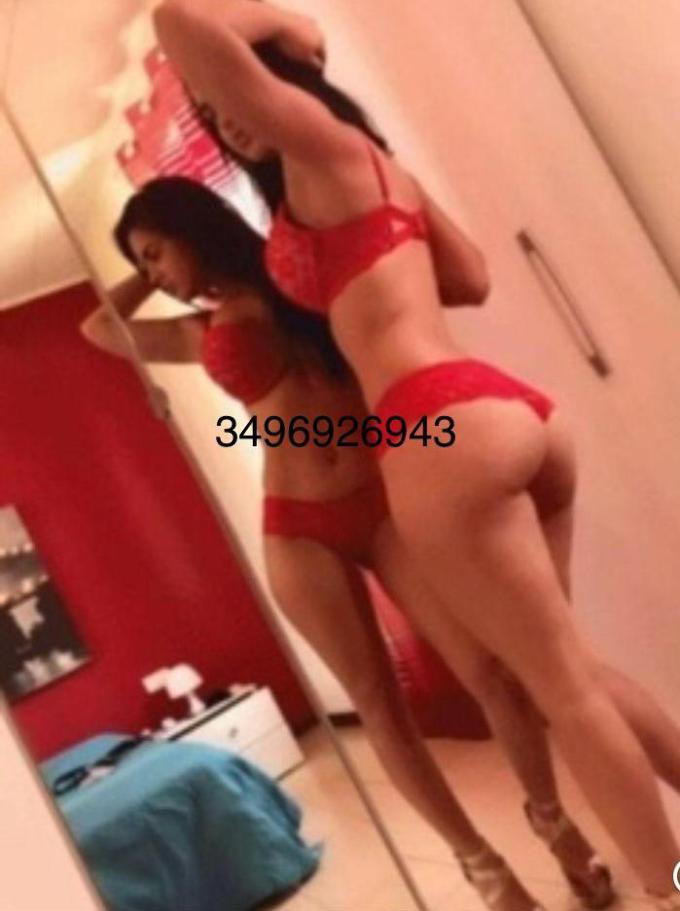 Annuncio Escort Ads - APENNA ARRIVATA A TERMOLI CAROL !!! STREPITOSA, VOGLIOSA E SENSUALE. FISICO SPETTACOLARE TUTTO DA PROVARE... MASSAGGIO HOT E PRE