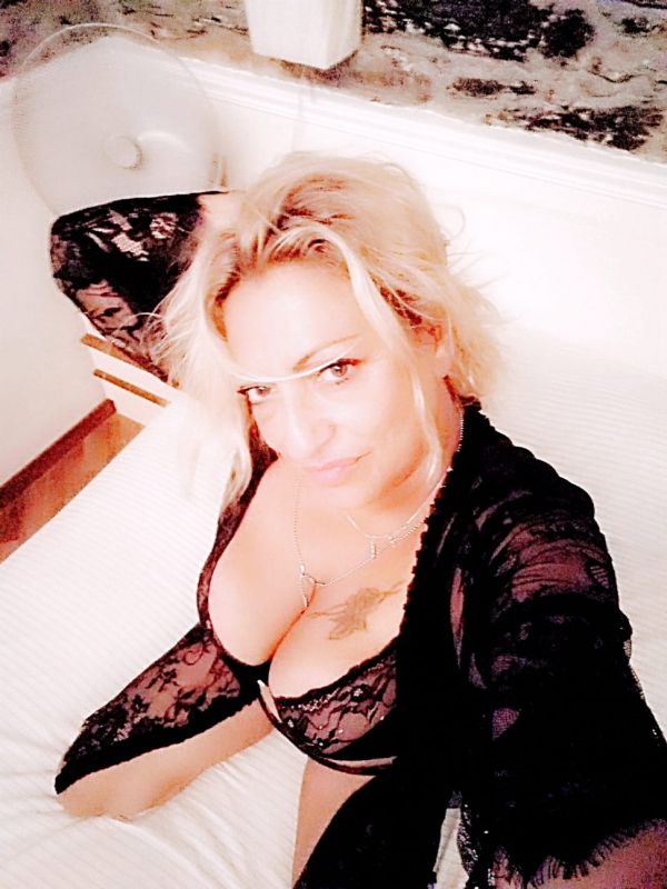 Annuncio Escort Ads - Assoluta Novit ELEONORA VERA ITALIANA A SEXY MASSAGGIATRICE