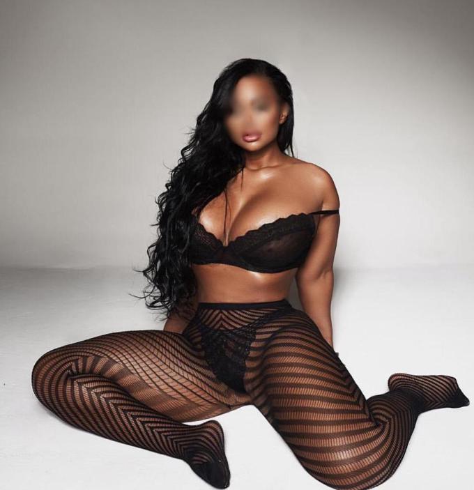 Annuncio Escort Ads - new Nathalia foto100%reali, porcona una bravissima pompinara che ci sa fare col cazzo prende sborra da paura, 69