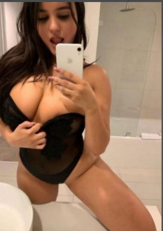 Annuncio Escort Ads -          GIOVANISSIMA 8VA DI TETE NATURALE GOLA PROFONDA POMPINO DA BRIVIDO COMPLETISIMA SENSA FRETTA