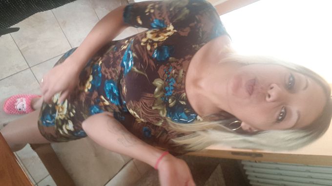Annuncio Escort Ads - Sono belisima ragaza o 19 ani .e o volia di seso i moio regalino e 70 senmi sposto dipiu mi trovo a lecce pliaca ariosto