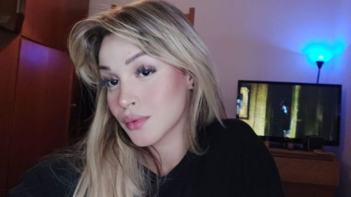 Annuncio Escort Ads - : VICKY LOPES GIOVANE BAMBOLI
