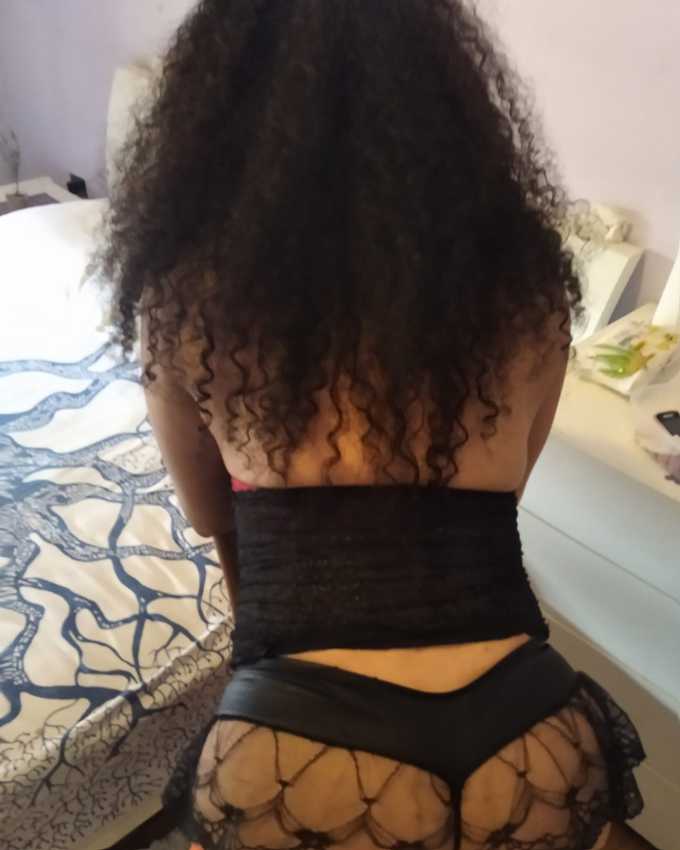 Annuncio Escort Ads - KETTY UN'ESPLOSIONE EROTICA DA FAR GIRAR LA TESTA CON PRELIMINARI A GOLA PROFONDA