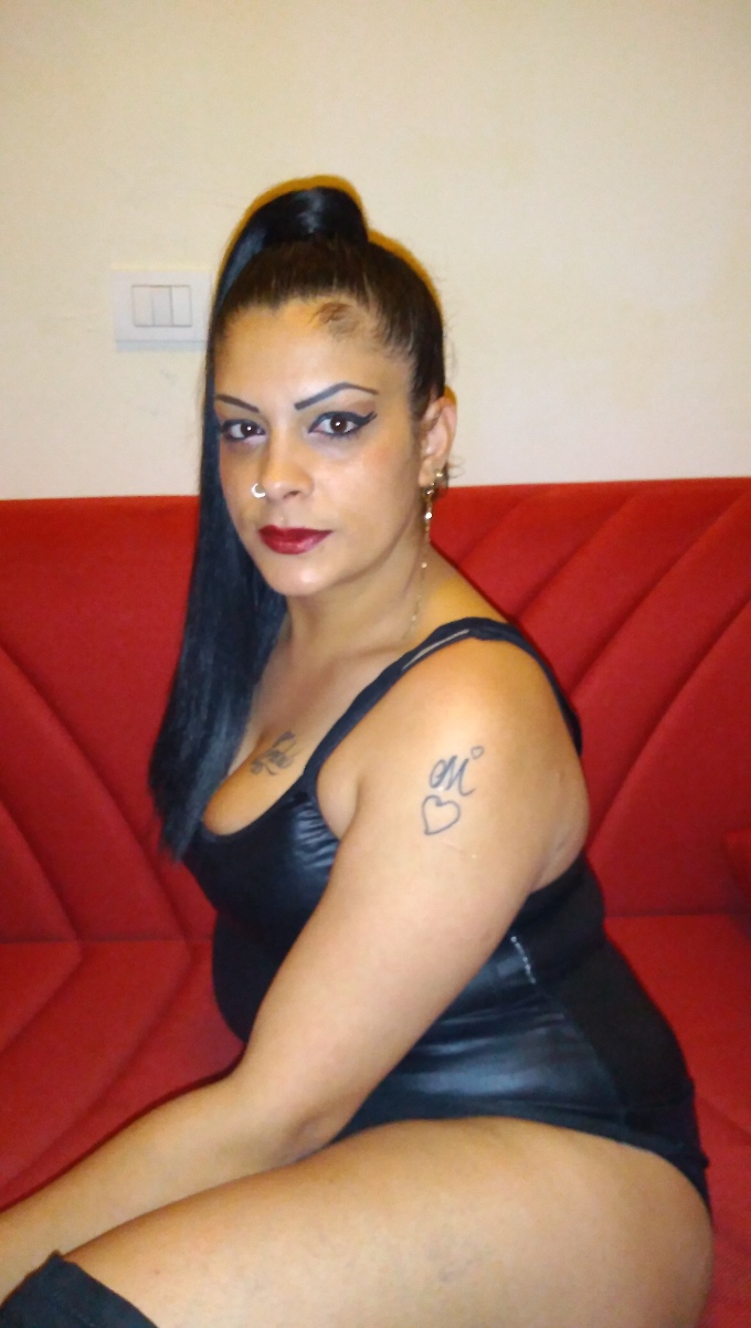 Annuncio Escort Ads - Calda ragazza da Saranda